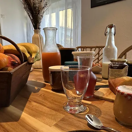 Maison Le Baron 3* Belus